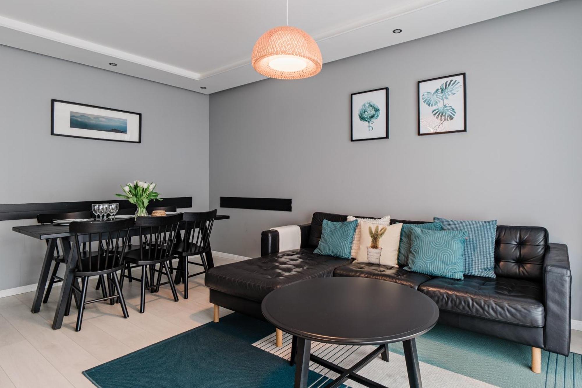 Aurora, Free Parking Apartment *